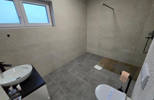 Osijek Apartment | Apartman FIŠBAH II 2 self CHECK-IN, FREE PRIVATE PARKING