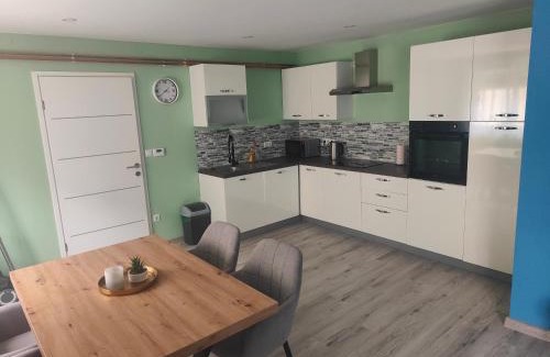 Nijemci Apartment | Apartman Lana