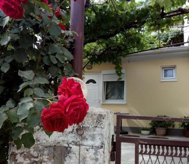 Podmaine Apartment | Apartman Lora