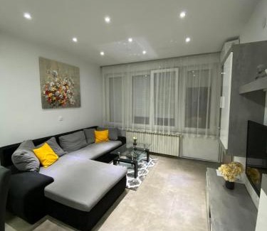 Slavonski Brod Apartment | Apartman NADA