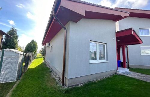 Trnavka Apartment | Apartman pri X Bionic Sphere Samorin s vínnou pivnicou