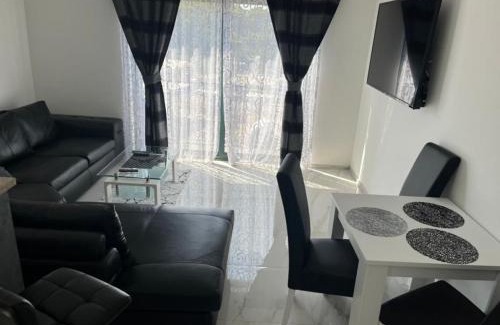 Mrcevac Apartment | Apartman Sara Tivat