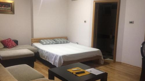 Novi Sad Apartment | Apartman Snow White