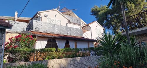 Vrboska Apartment | Apartmani Dutković