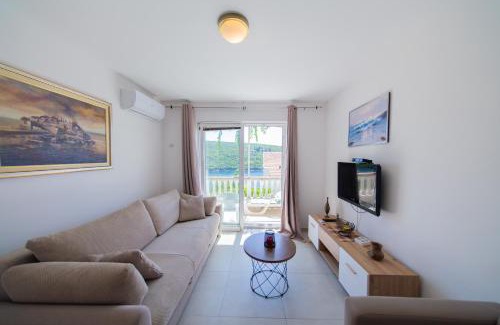 Bigovo Apartment | Apartmani Elena