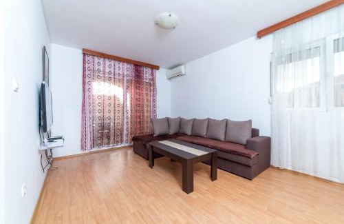Maini Apartment | Apartmani Jovan