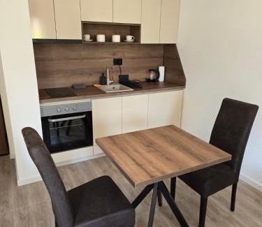 Zeljeznica Apartment | Apartmani Kralj Bar