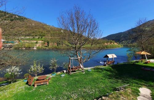 Foca Bed & Breakfast | Apartmani Vila na Drini
