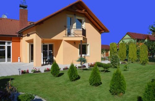 Demanova House | Apartmany Broma