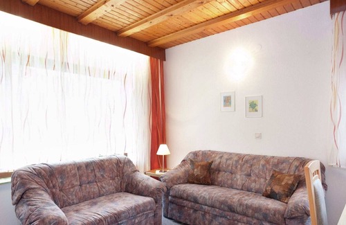 Armsfeld Apartment | Apartment in Armsfeld with heated outdoor pool