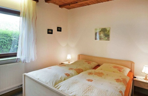 Armsfeld Apartment | Apartment in Armsfeld with heated outdoor pool