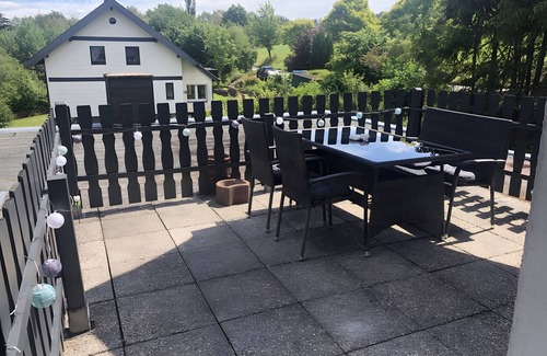 Usseln Apartment | Apartment 'Casa Alotto - Hirsch Suite' with Balcony and Wi-Fi