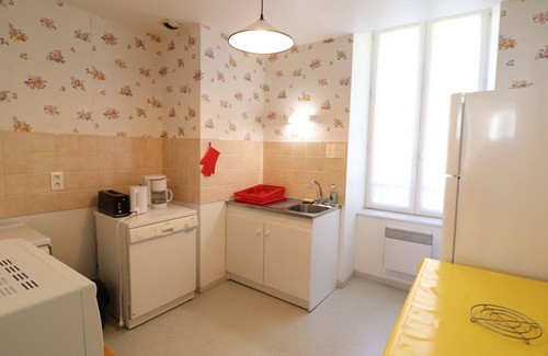 Saint-Vincent-de-Salers Apartment | Apartment Saint-Vincent-de-Salers, 3 bedrooms, 6 persons
