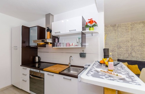 Zastrazisce Apartment | Apartments Apollo (59291-A3) - Zastrazisce - island Hvar