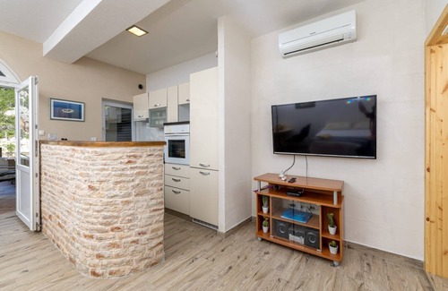 Zastrazisce Apartment | Apartments Serzane (98861-A3) - Zastrazisce - island Hvar