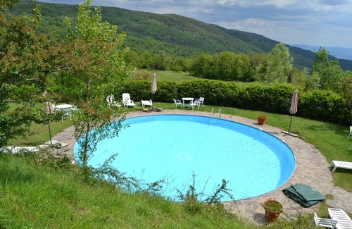 Castelfranco di Sopra Apartment | Apartment with views of the surrounding nature