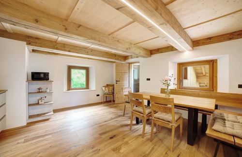 San Leonardo in Passiria Apartment | Apartment 'Schlossbauer Große' with Mountain View, Shared Terrace and Wi-Fi