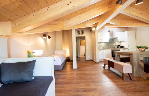 Garmisch-Partenkirchen Apartment | Apartment "Alpenkrähe"