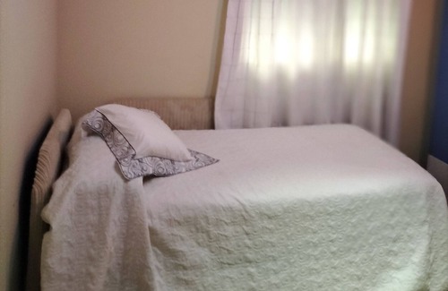 San Luis de Sabinillas Apartment | Apartment 'Sabinillas' with Sea View, Wi-Fi and Air Conditioning