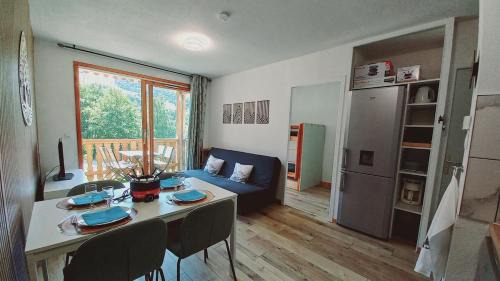 Saint-Francois-Longchamp Apartment | Apartment for 5-7 people