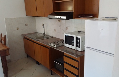 Castelnuovo Magra Apartment | Apartment 3 km from the sea garden parking spaces max 4 people castelnuovo lean
