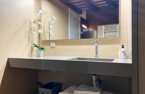 Olot Apartment | APARTMENT 1-2