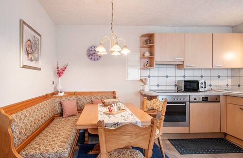 Schonach im Schwarzwald Apartment | Apartment '1' with Private Terrace, Shared Garden and Wi-Fi