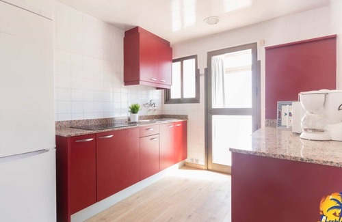Salou City Centre Apartment | Apartment 10 pax located about 50mts. From the beach Capellans of Salou.