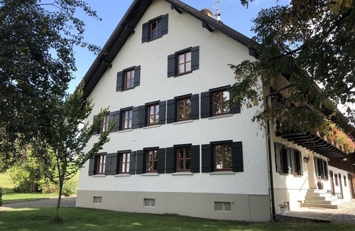 Bodnegg Apartment | Apartment, 110 m² with balcony and separate entrance area