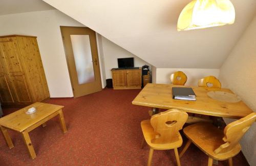 Todtnauberg Apartment | Apartment 19 - Ferienresidenz Roseneck, mit Schwimmbad in Todtnauberg bei Feldberg