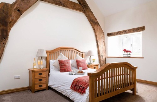 Eglwysbach Apartment | Apartment ∙ 2 bedrooms ∙ 4 guests