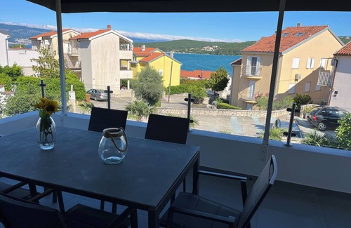 Cizici Apartment | Apartment 2 - Exclusive vacation apartment with sea view and pool