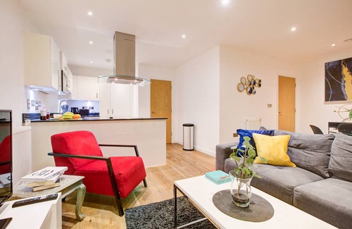 Peninsula Apartment | Apartment ∙ 2 bedrooms ∙ 4 guests