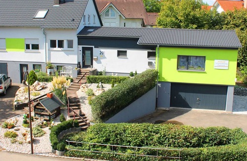 Beuren Apartment | Apartment '2' with Shared Terrace, Balcony and Wi-Fi