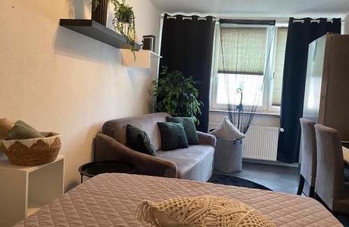 Nordend-Ost Apartment | APARTMENT 24h CHECK IN - MODERN APARTMENT - STUDIO IN GOOD LOCATED - KLEIN aber FEIN in METROPOLE FRANKFURT