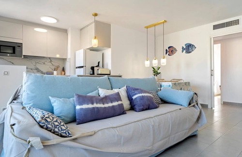 Torredembarra Apartment | Apartment 250m beach with pool and parking