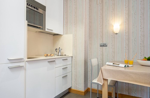 Cangas de Onis Apartment | Apartment '2ºc Apartamento 2 Adultos Y 1 Niño' with Balcony and Wi-Fi