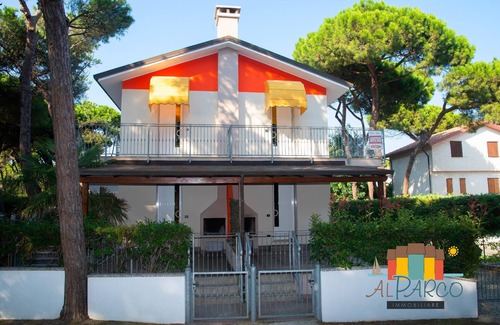 Rosolina Mare Apartment | Apartment 3 bedrooms immersed in the pinewood VS01