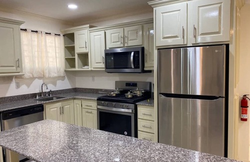Georgetown Apartment | Apartment ∙ 3 bedrooms ∙ 6 guests