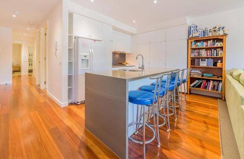 Cowes Apartment | Apartment ∙ 3 bedrooms ∙ 8 guests