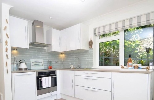 Stoke Fleming Apartment | Apartment 3 White Ladies in Stoke Fleming - 2 persons, 1 bedrooms