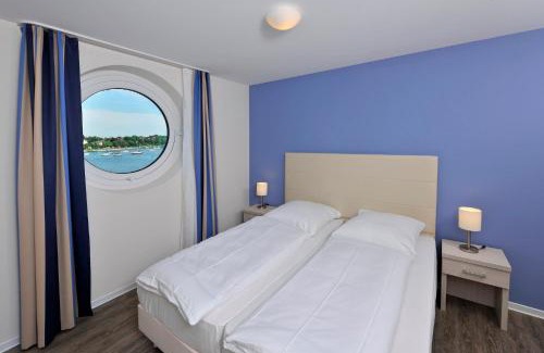 Eckernfoerde Apartment | Apartment 31 "Ankerplatz 31" Blickrichtung Binnenhafen WestInnenstadtSeitlicher Meerblick