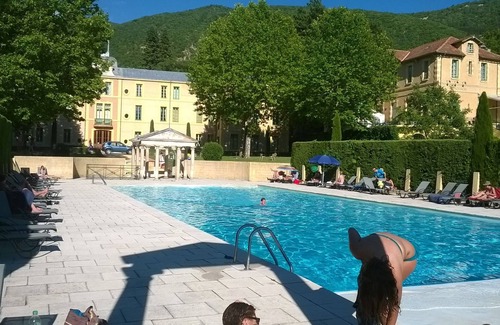 Sault Apartment | Apartment 4/5p in holiday residence with pool
