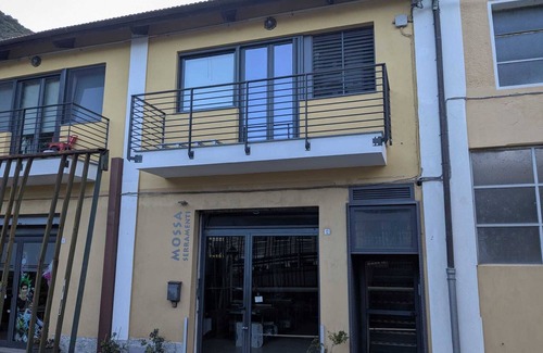 Finalborgo Apartment | Apartment '4 Passi Mare 3' with Balcony, Wi-Fi and Air Conditioning