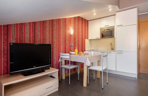 Cangas de Onis Apartment | Apartment '4ºb Apartamento Ático 2 Adultos' with Wi-Fi