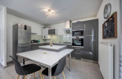 Annecy-le-Vieux Apartment | Apartment 4p with balcony in Annecy