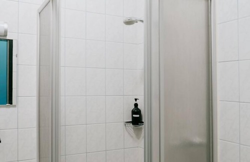 Groedig Apartment | Apartment 5 with balcony and in view of Untersberg
