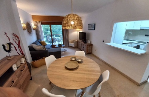 Pueblo Mascarat Apartment | Apartment 50m. Beach (2 Guest Room.)