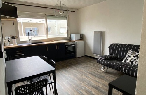 Palavas-les-Flots Apartment | Apartment 50m from the beach, studio cabin