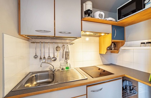 Issengo Apartment | Apartment '6' with Mountain View, Shared Pool and Wi-Fi